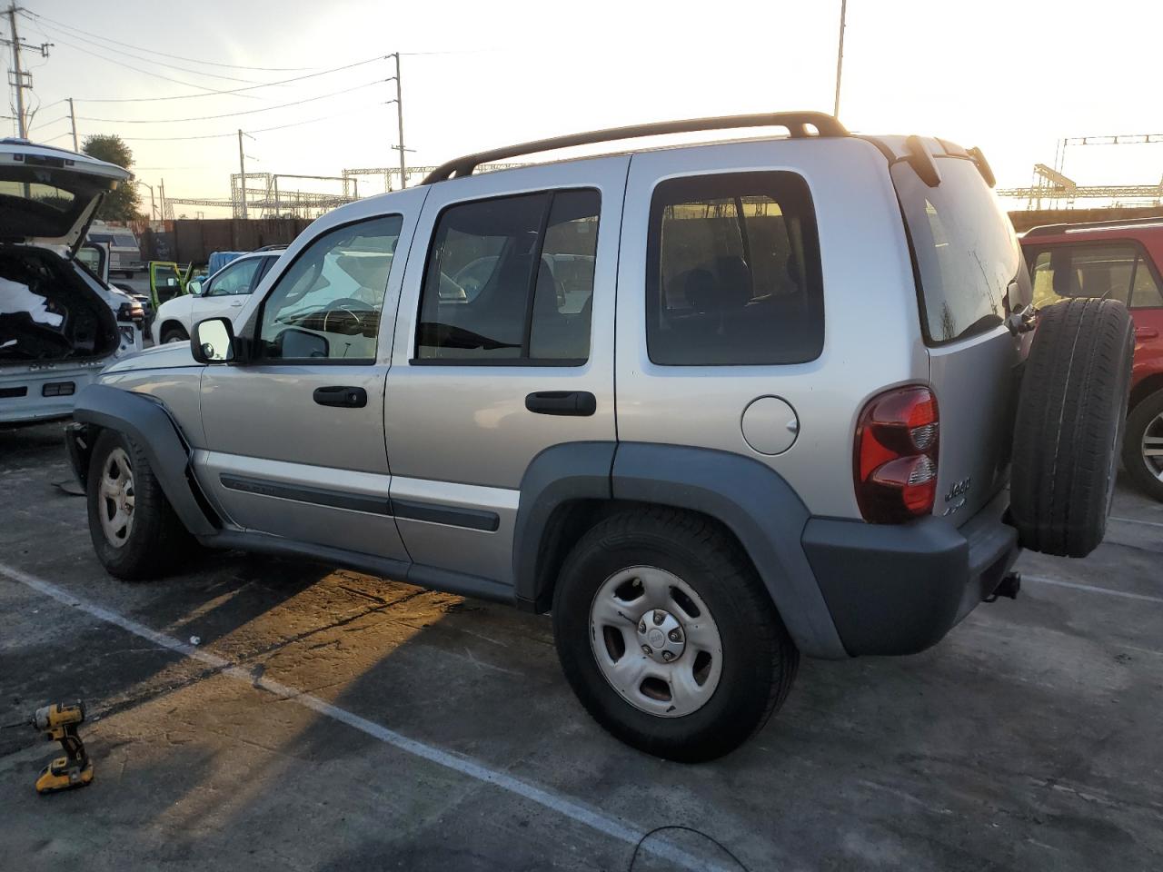 2006 Jeep Liberty (North America) - Image 2
