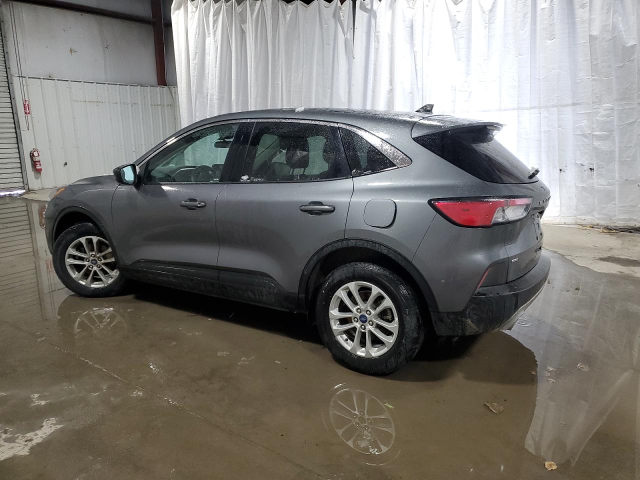 2022 Ford Escape - Image 2