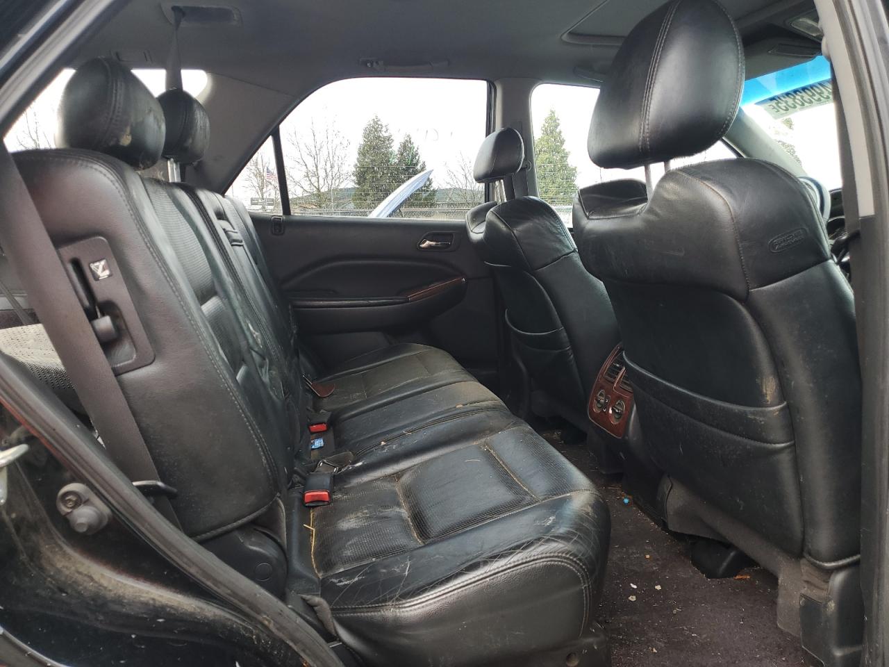 2005 Acura MDX - Image 11