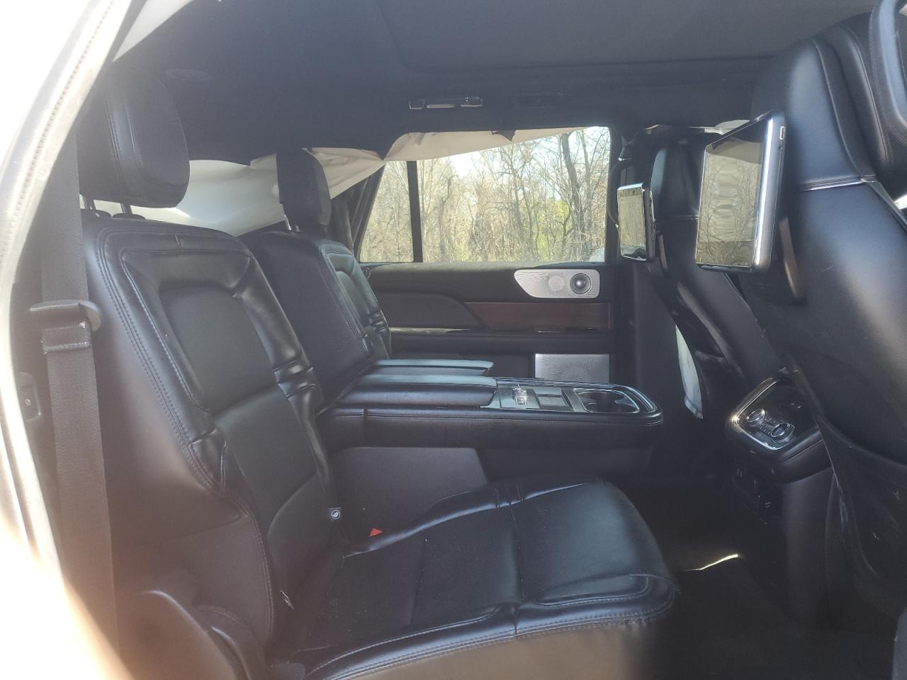 2020 Lincoln Navigator L Reserve VIN: 5LMJJ3LT1LEL17438 Lot: 47093165