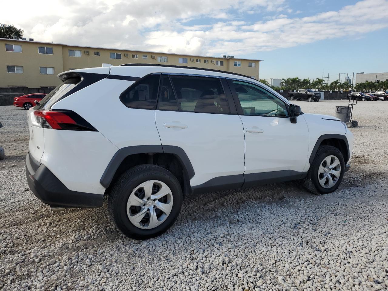 2019 Toyota RAV 4 - Image 3
