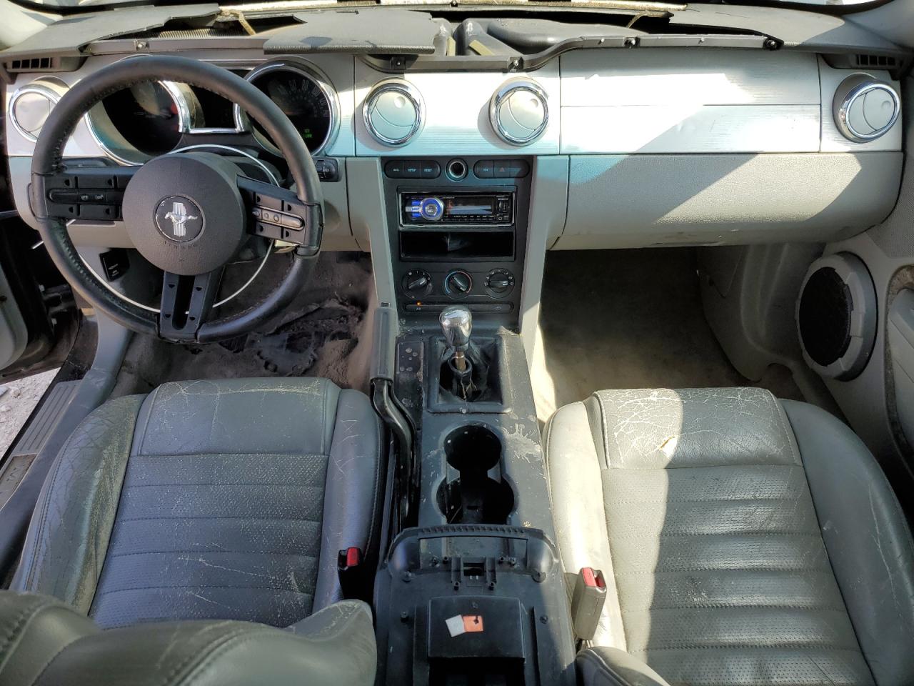 2007 Ford Mustang - Image 8