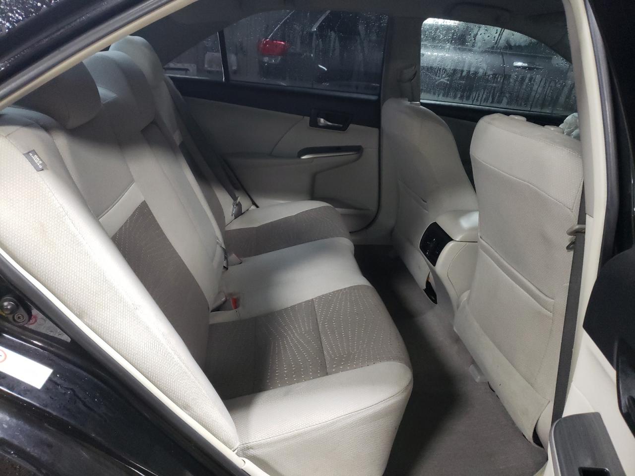 2013 Toyota Camry - Image 10