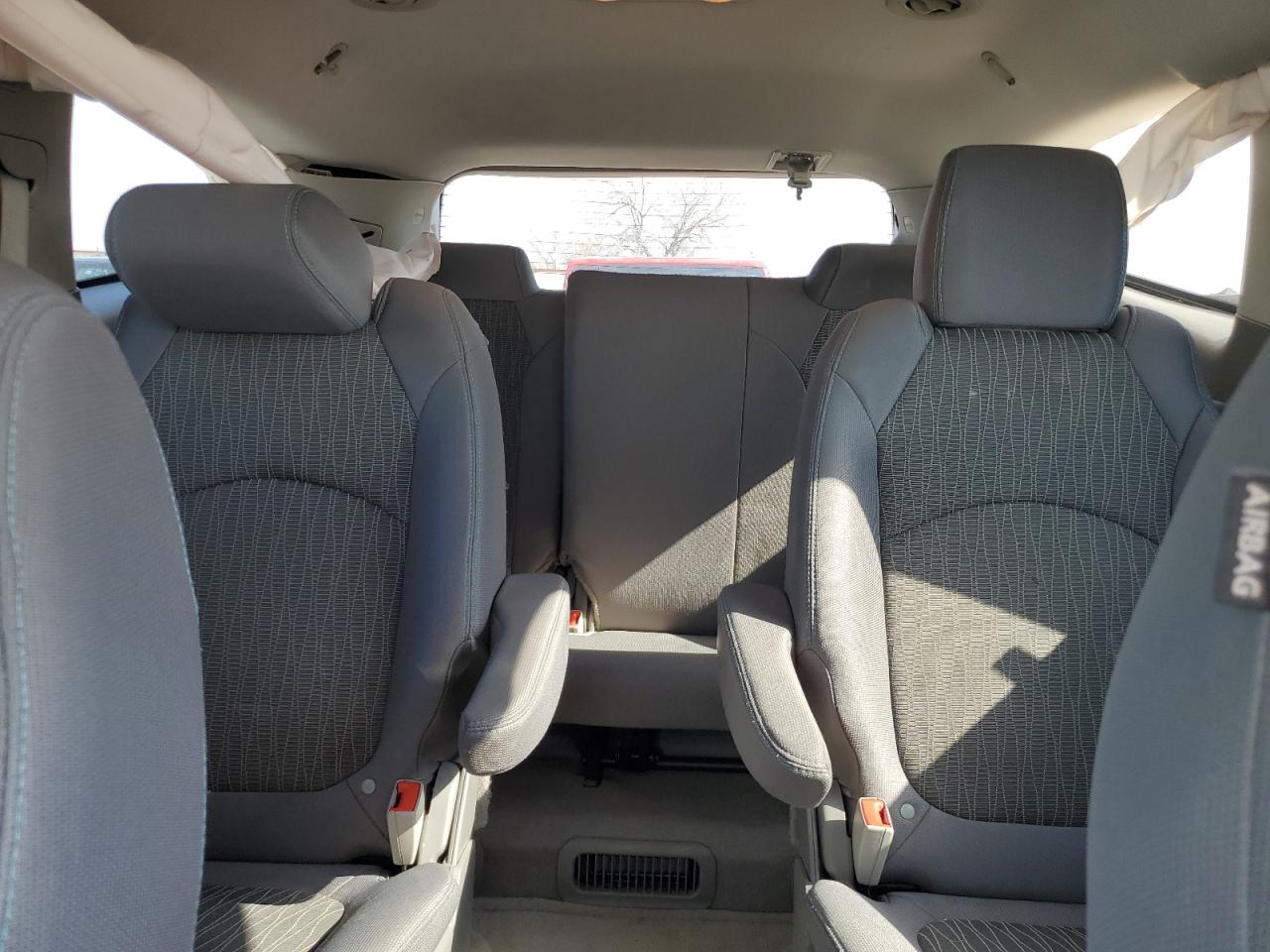 2016 Chevrolet Traverse - Image 10