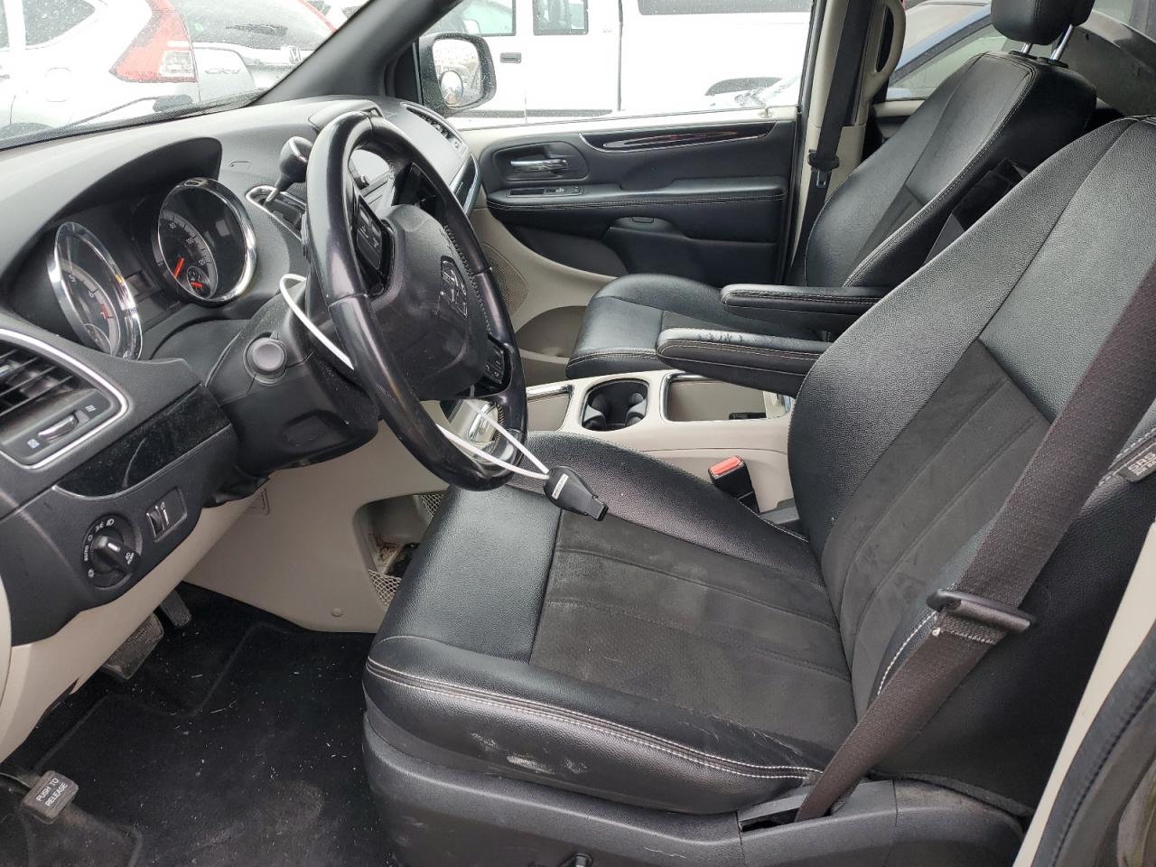 2019 Dodge Caravan - Image 7