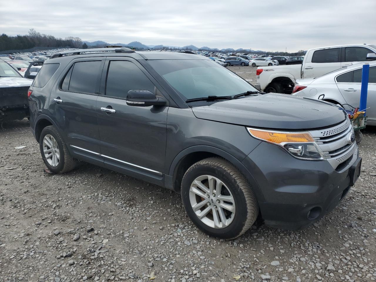 2015 Ford Explorer - Image 4