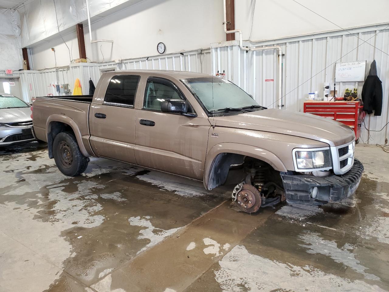 2010 Dodge Dakota - Image 4