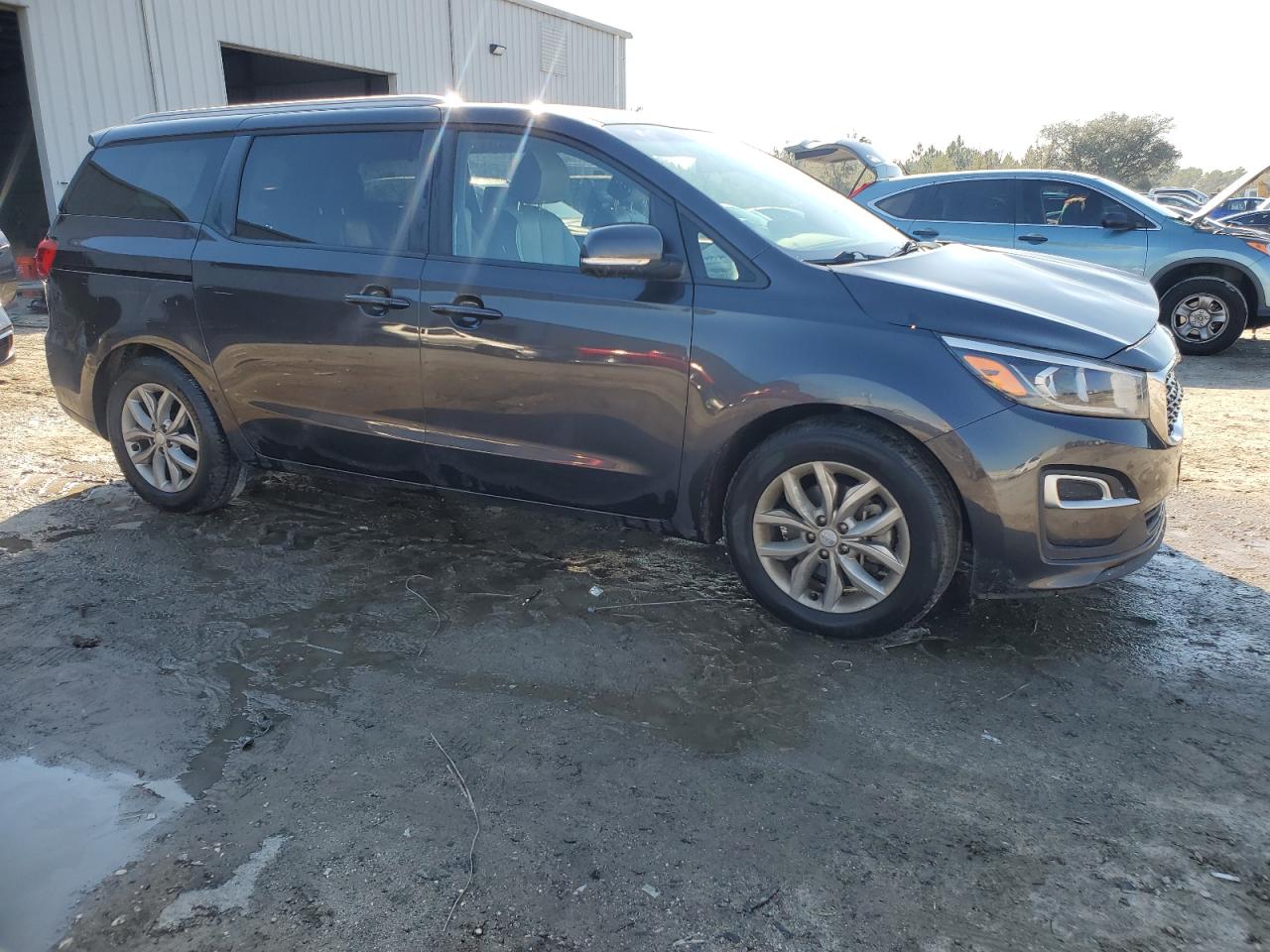 2020 Kia Sedona - Image 4