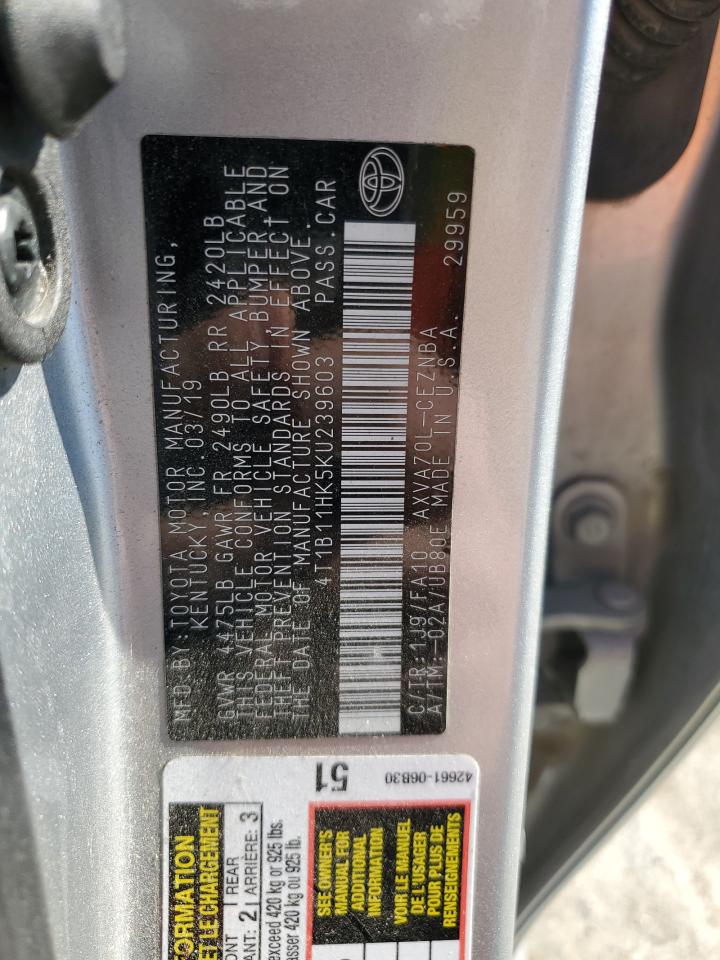 2019 Toyota Camry - Image 14