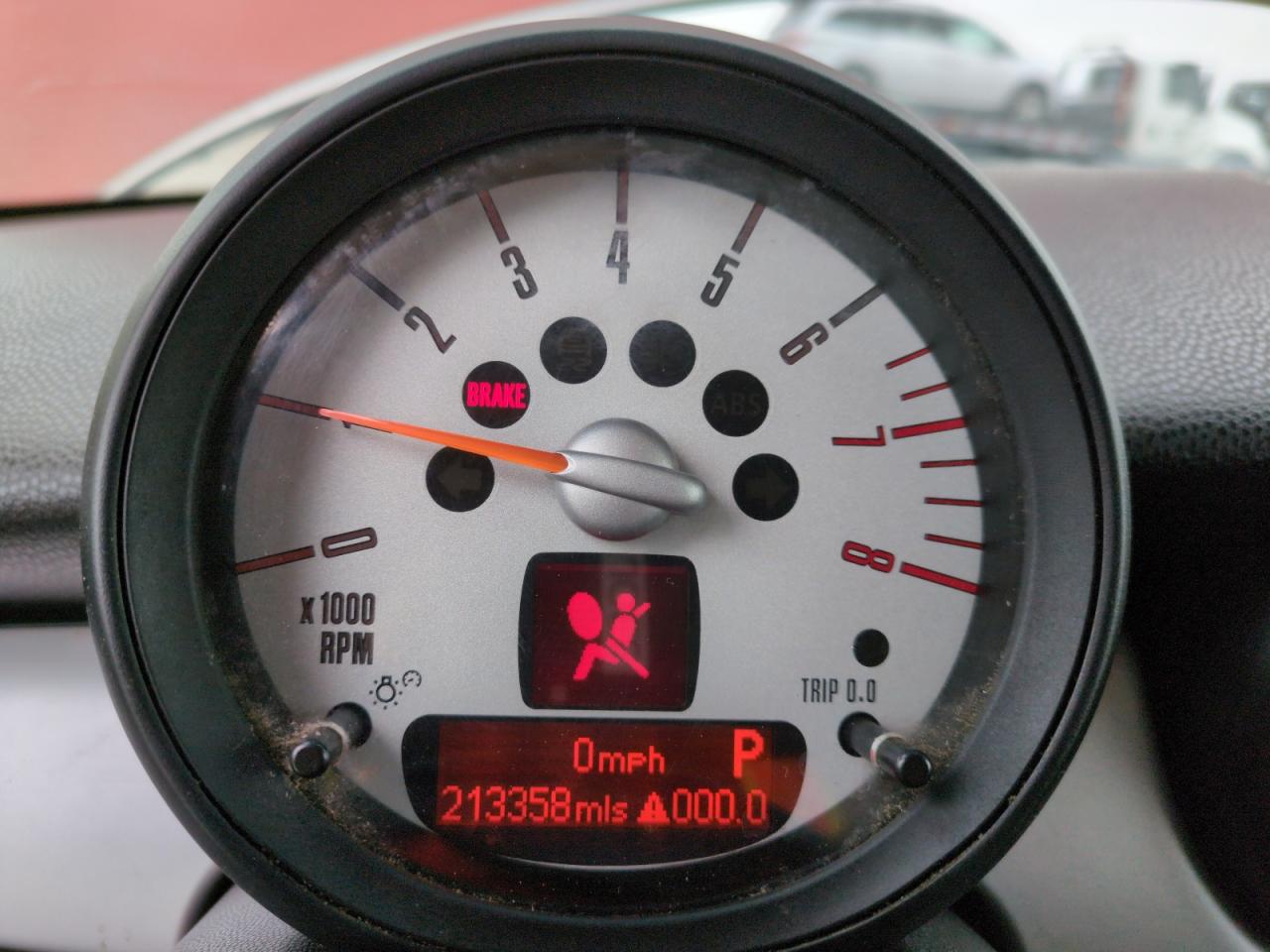 2011 MINI Cooper - Image 9