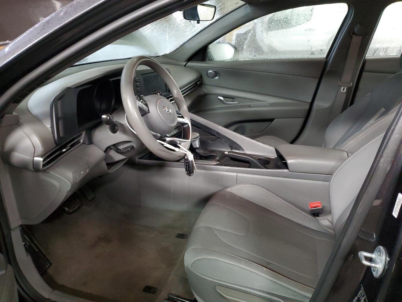 2021 Hyundai Elantra - Image 7