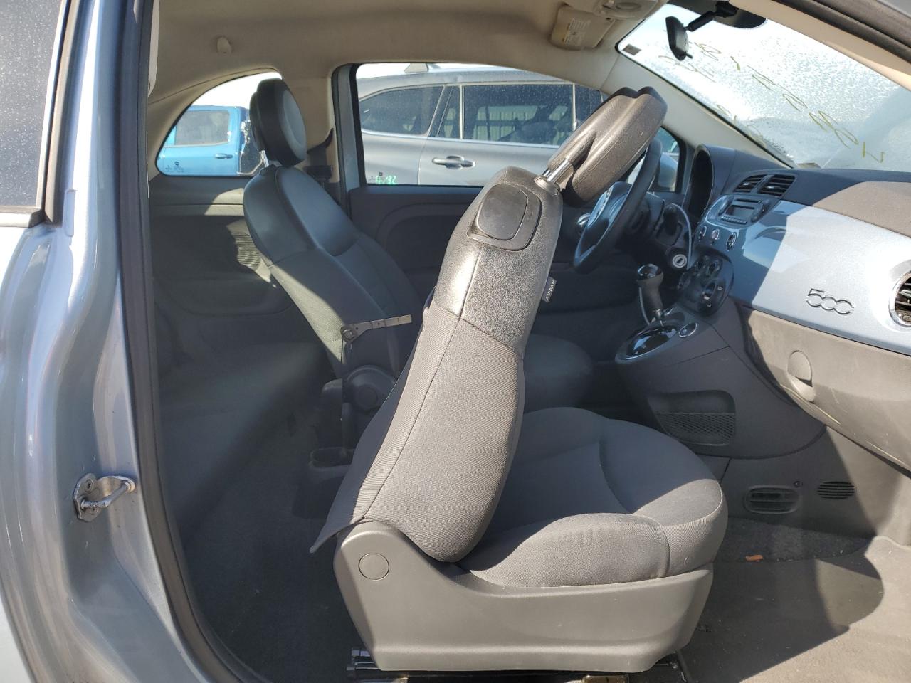 2015 Fiat 500 - Image 10