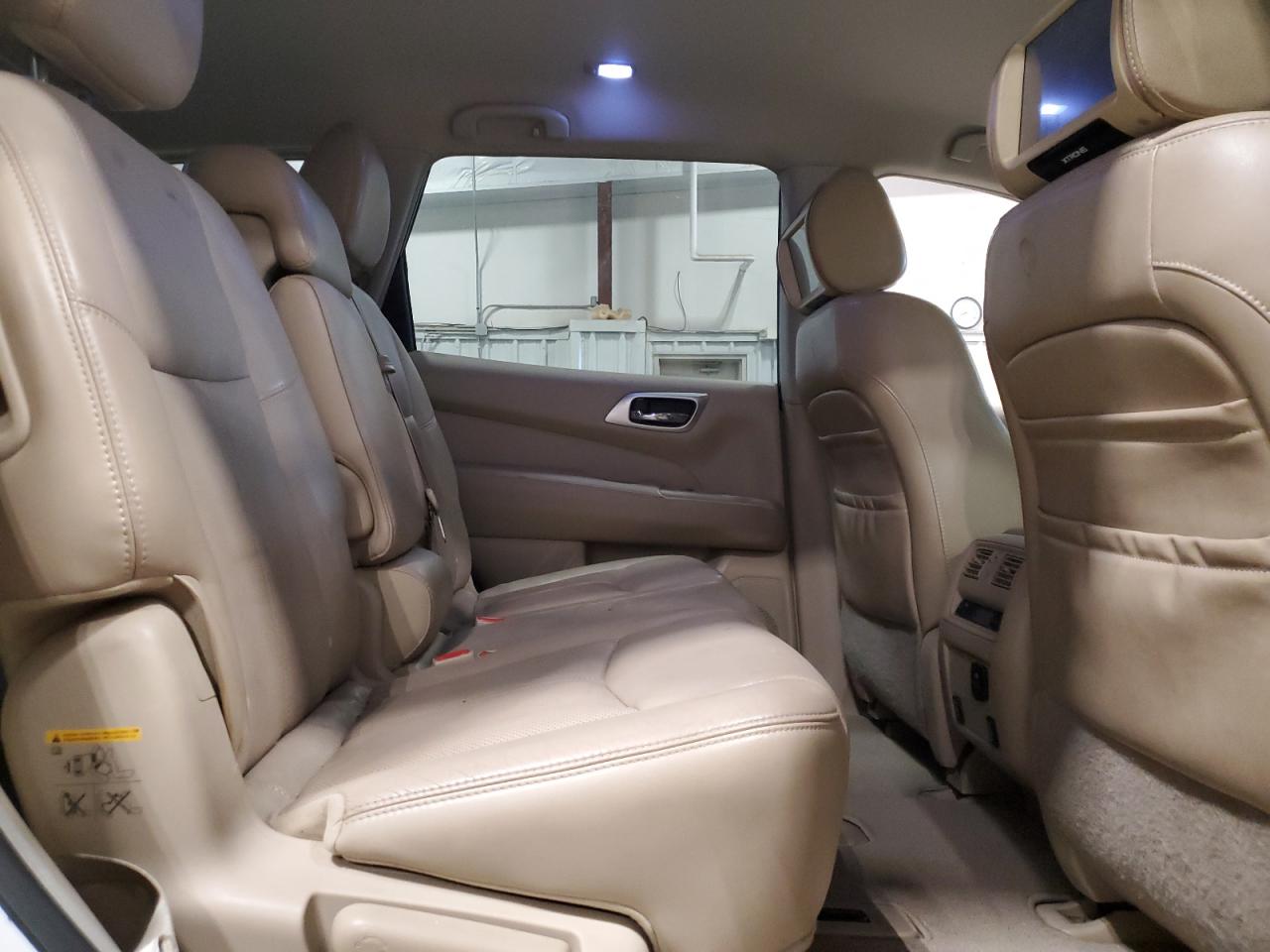 2013 Nissan Pathfinder - Image 11