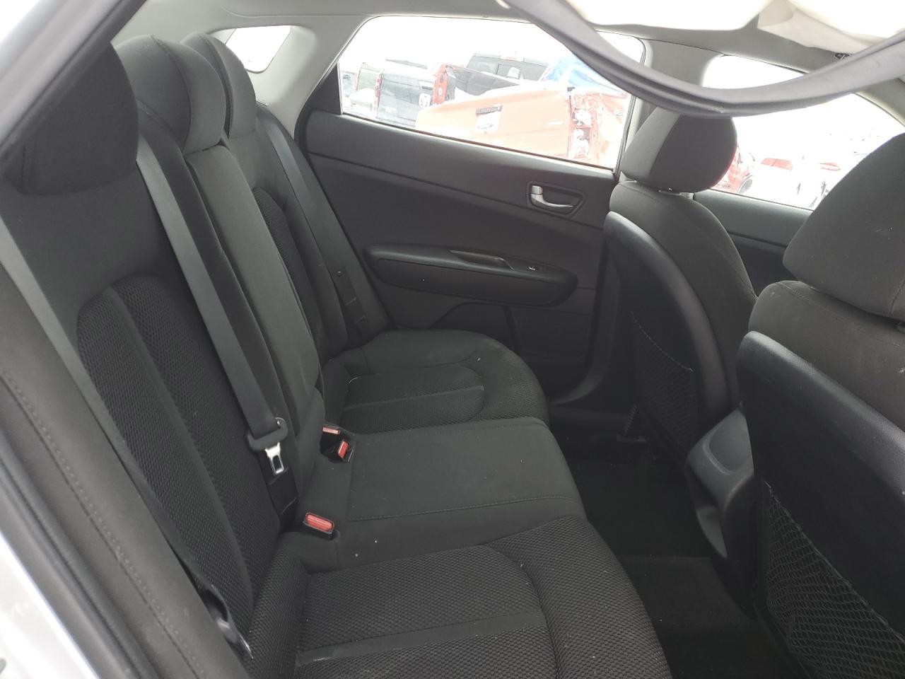 2019 Kia Optima - Image 10