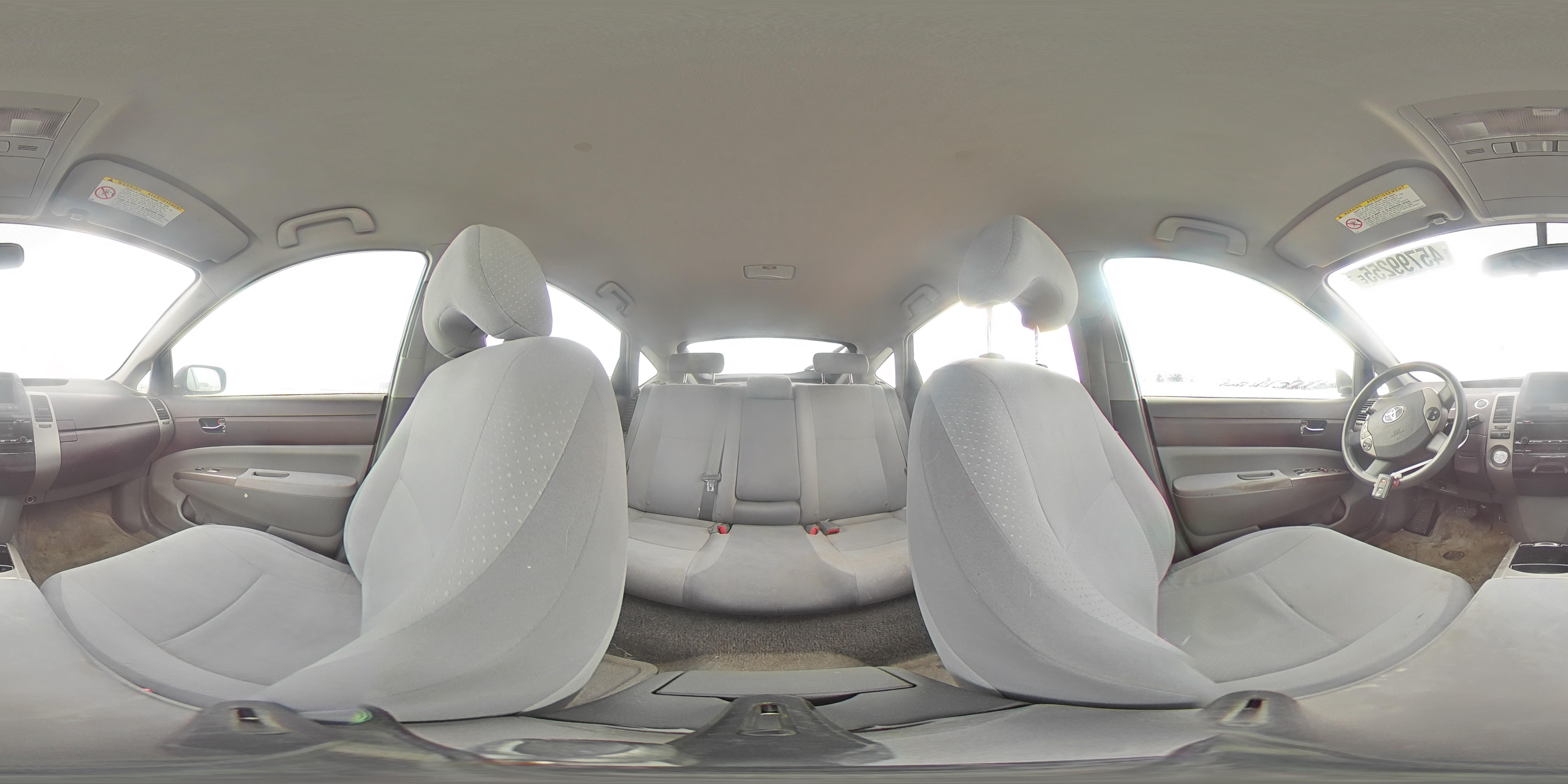 2005 Toyota Prius - Image 12