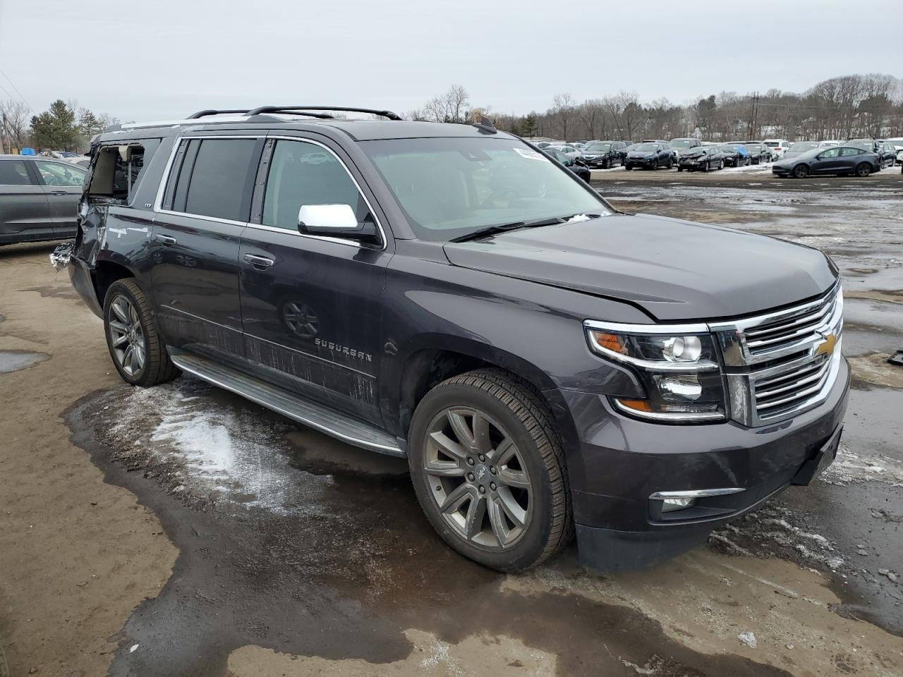 2015 Chevrolet Suburban - Image 4