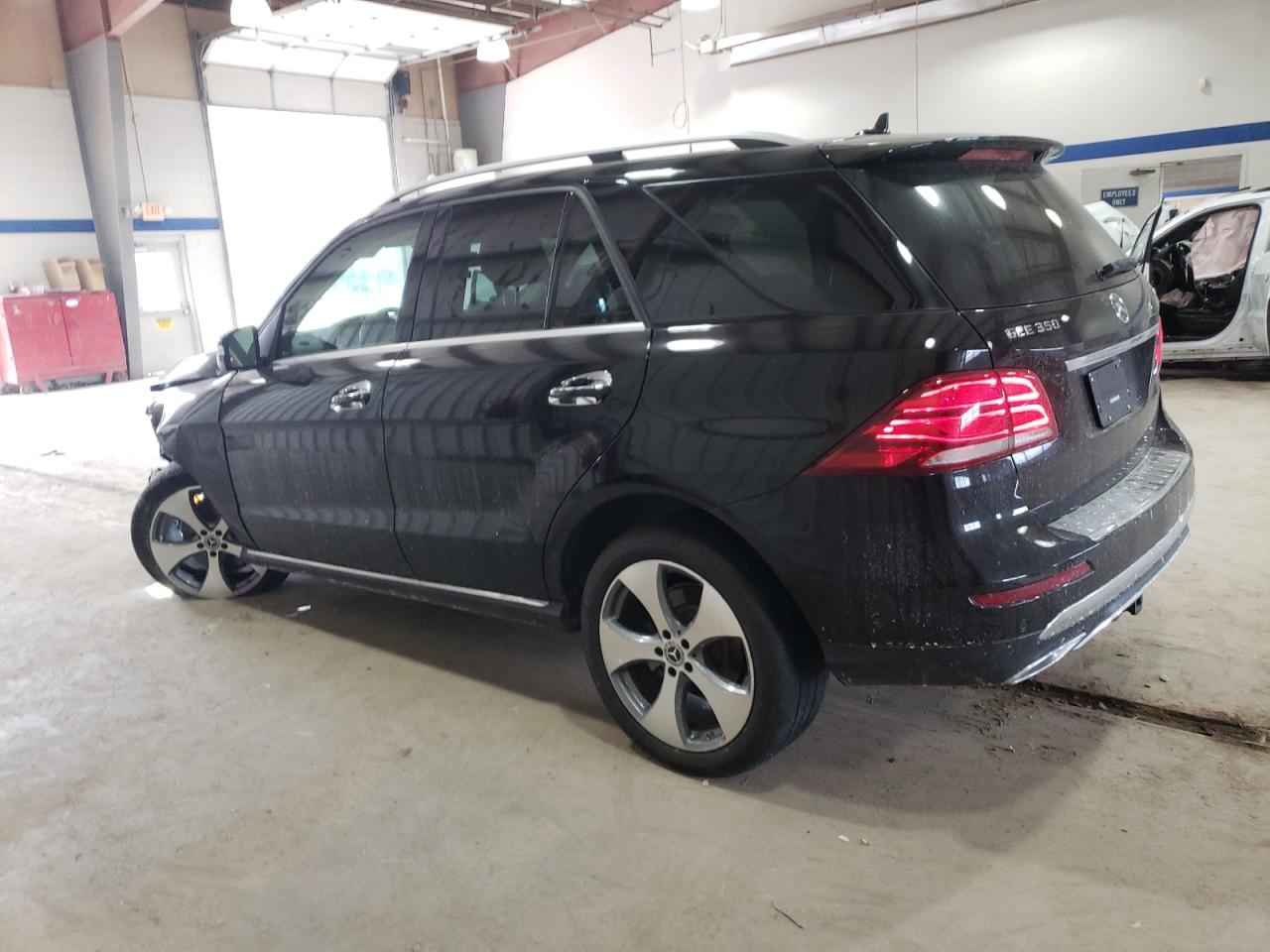 2018 Mercedes-Benz GLE - Image 2