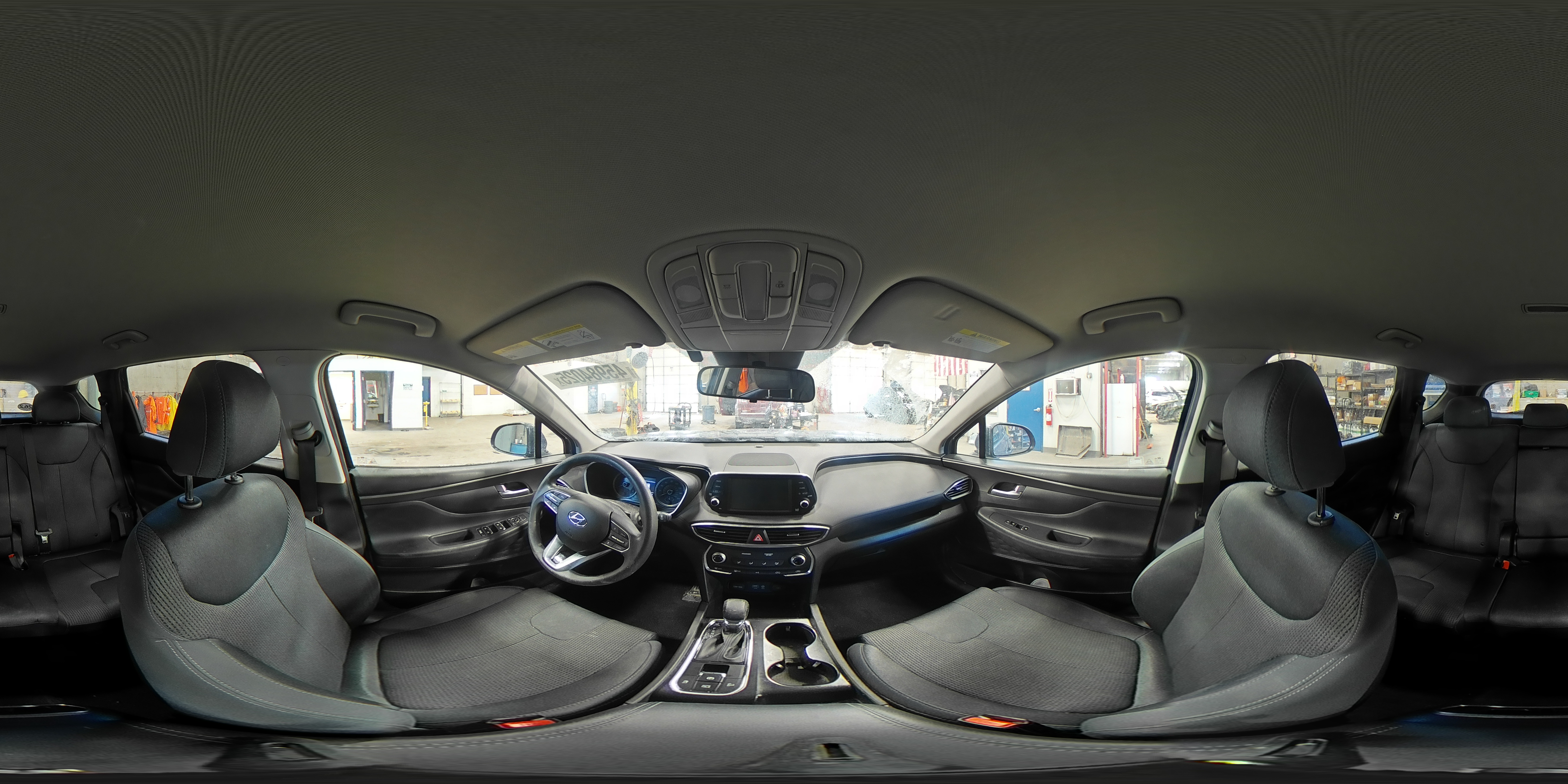 2019 Hyundai Santa Fe - Image 13