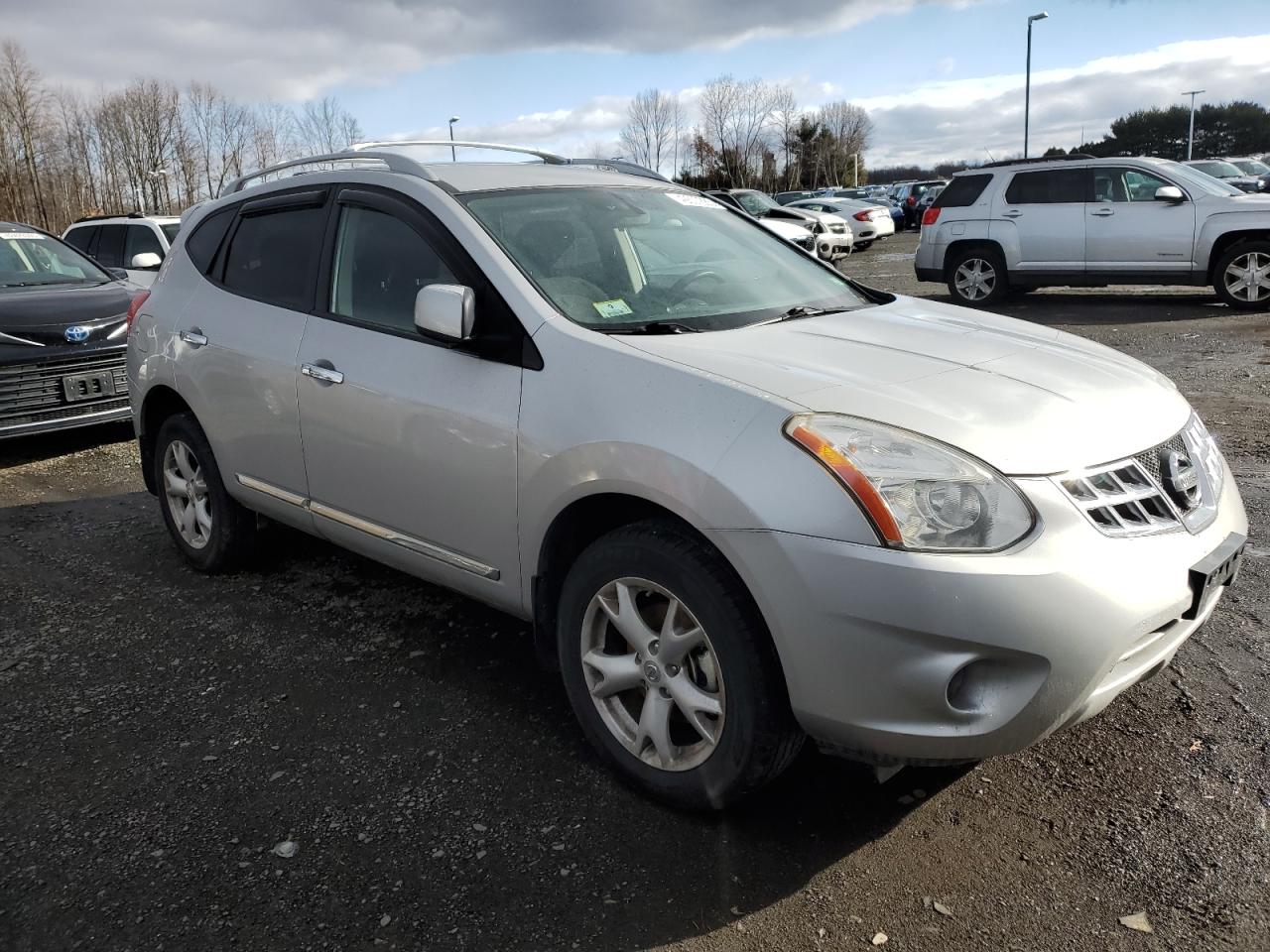 2011 Nissan Rogue - Image 4