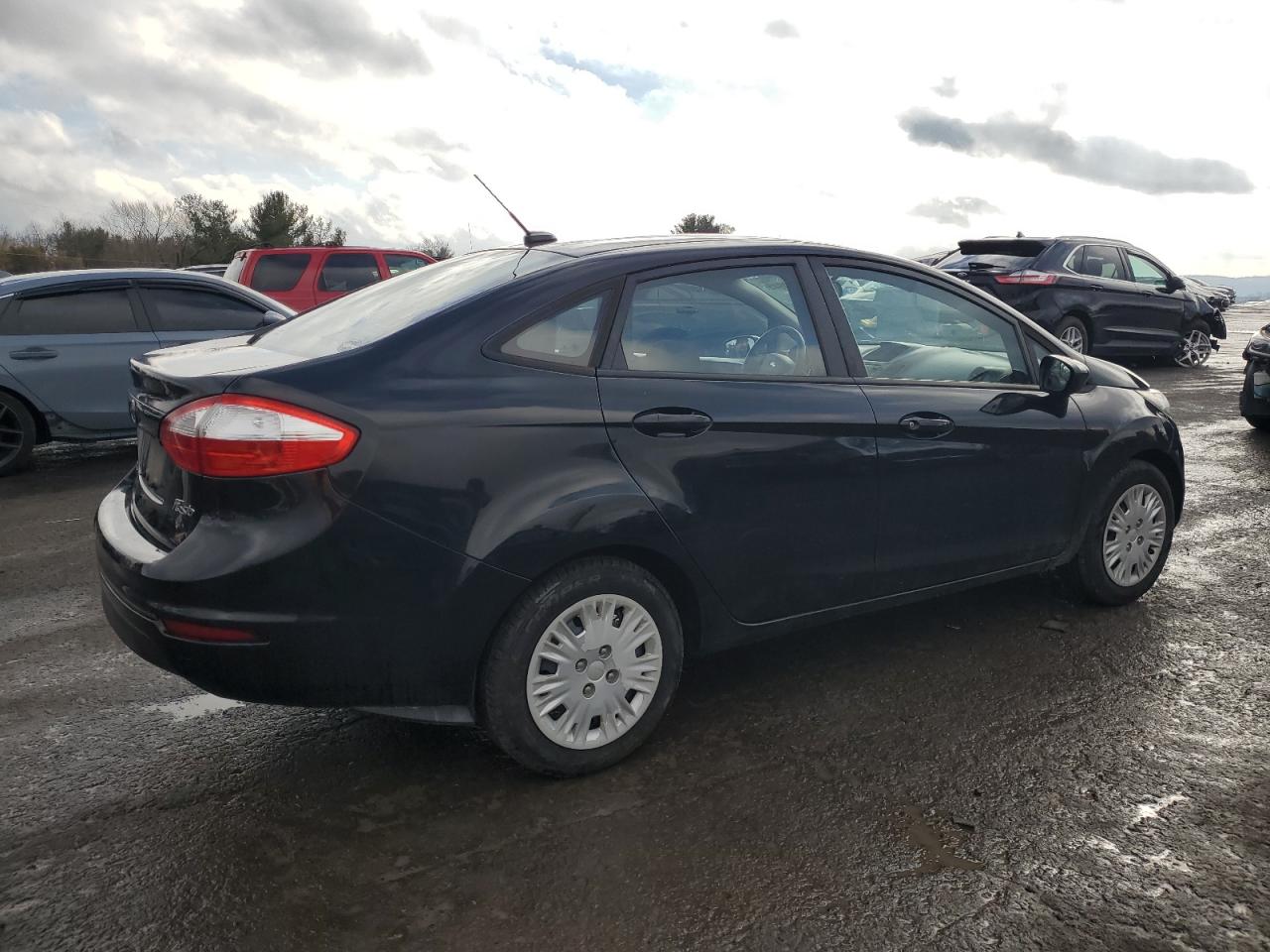 2014 Ford Fiesta - Image 3