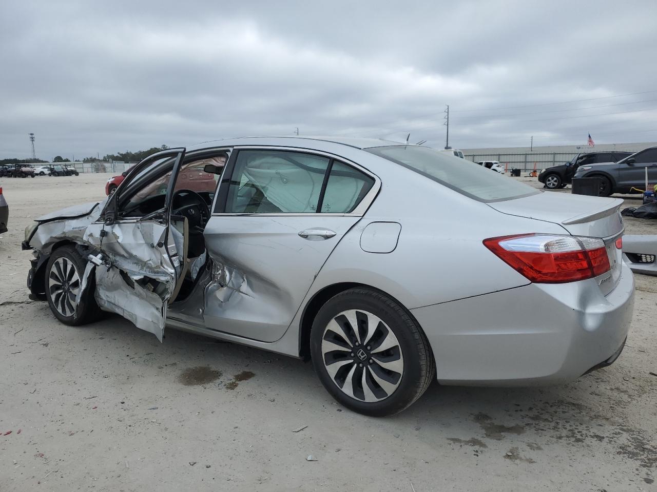2014 Honda Accord - Image 2
