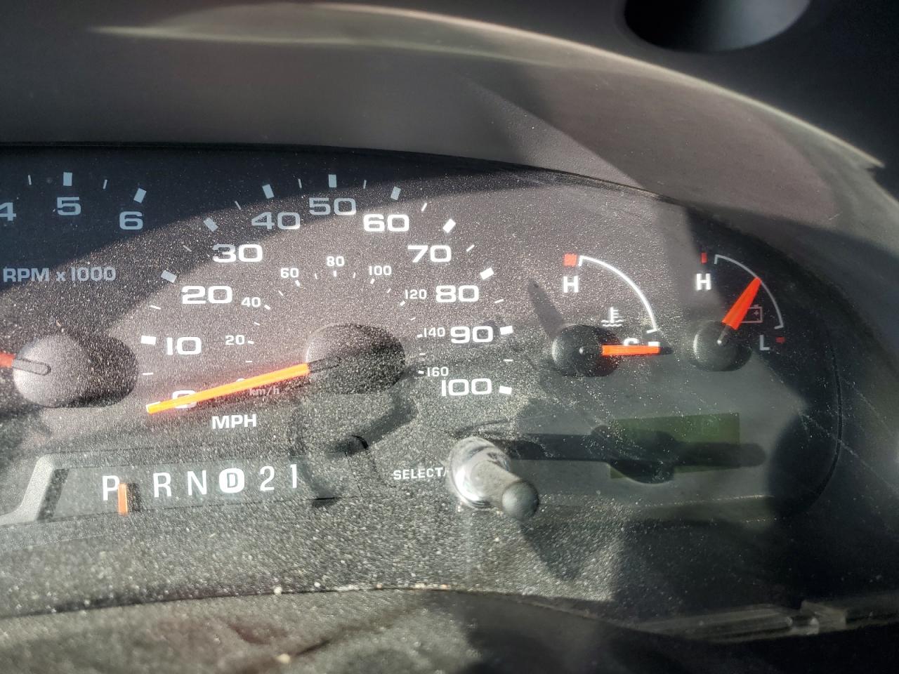 2006 Ford Econoline - Image 9
