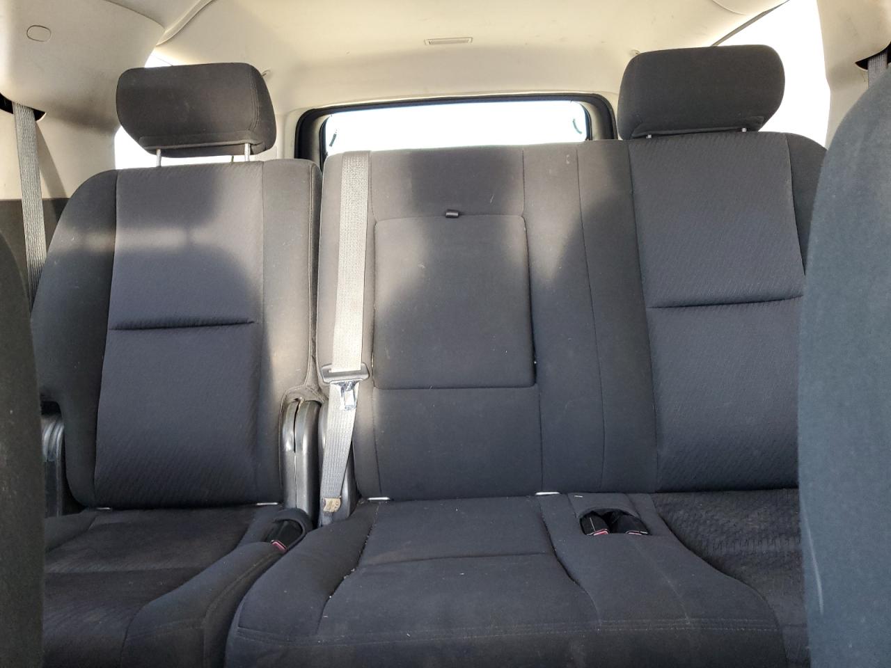 2010 GMC Yukon - Image 10