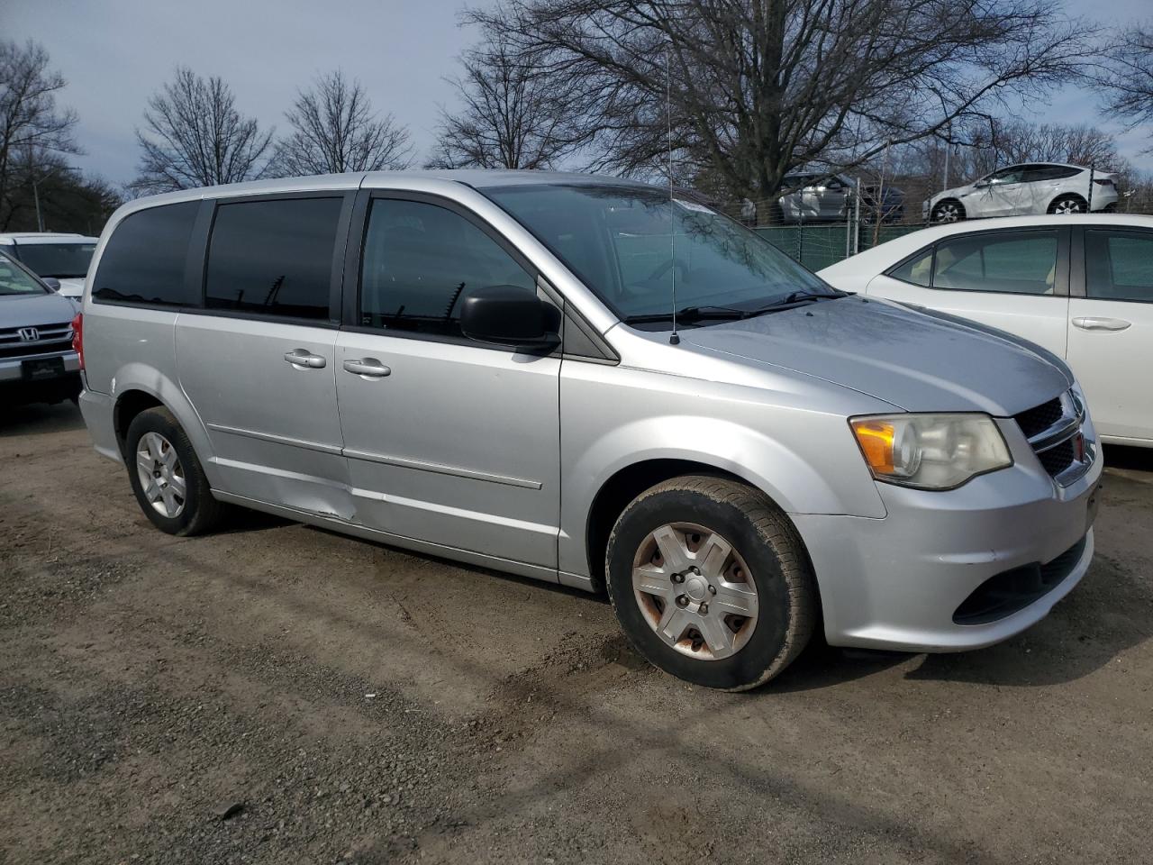 2012 Dodge Caravan - Image 4