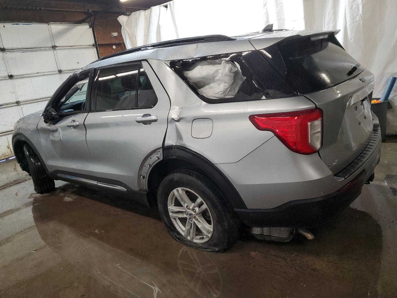 2021 Ford Explorer - Image 2