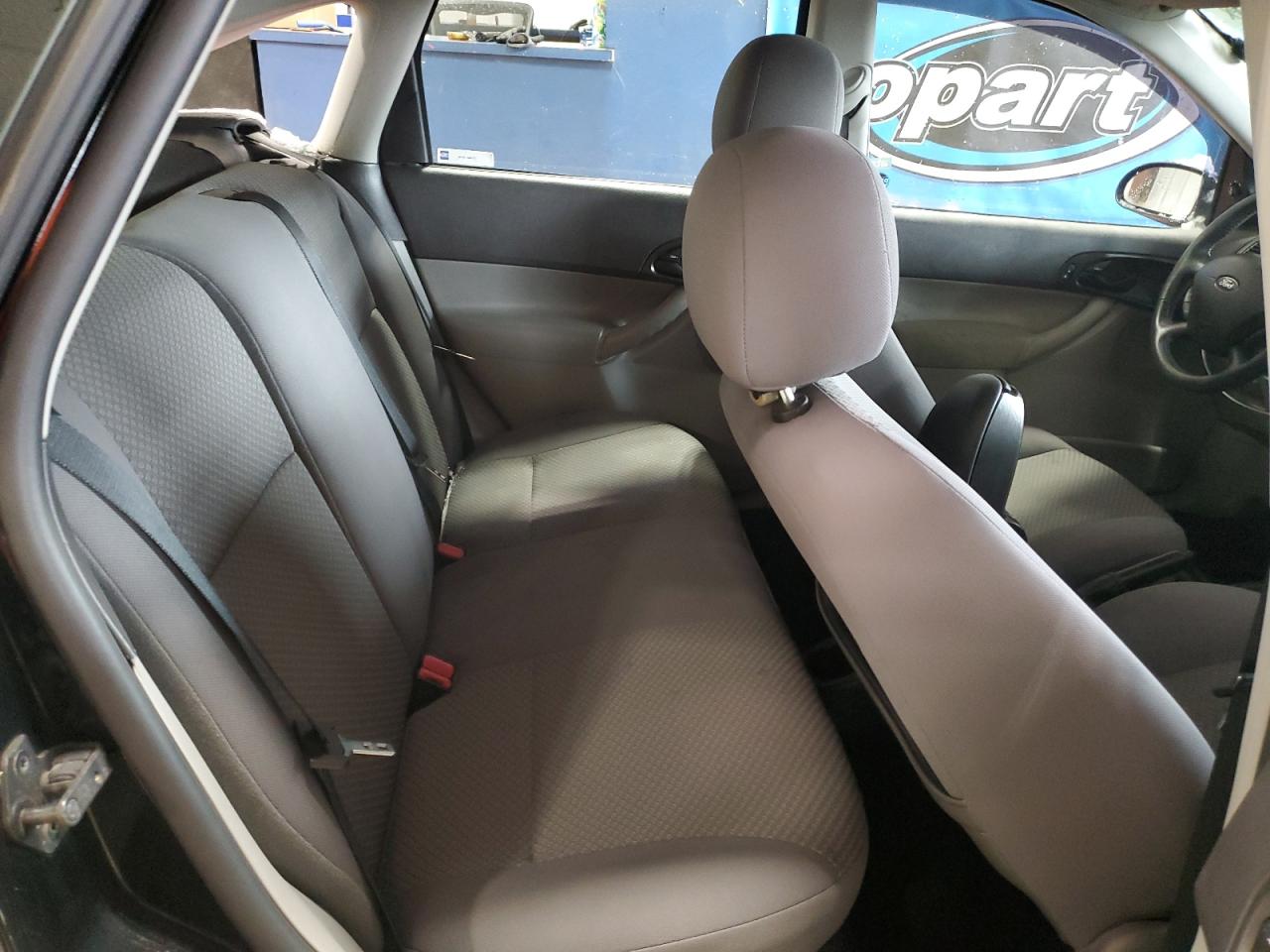 2006 Ford Focus - Image 10