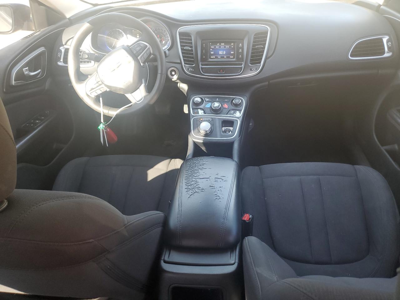 2015 Chrysler 200 - Image 8