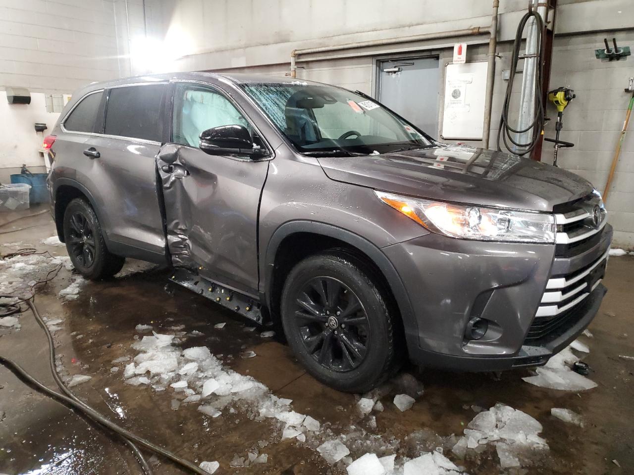 2019 Toyota Highlander - Image 4