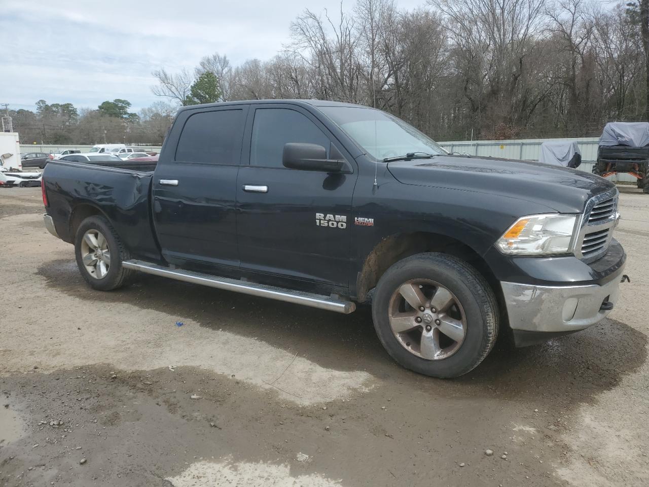 2015 RAM 1500 - Image 4