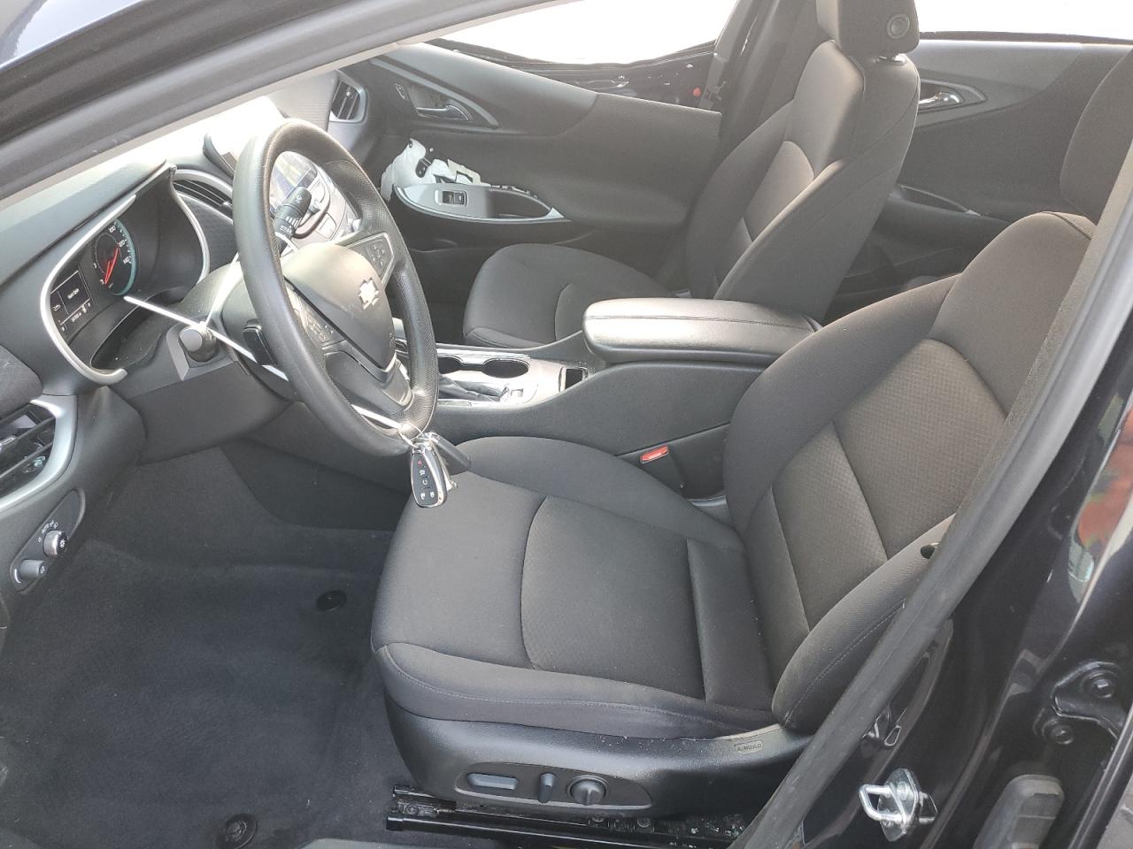 2023 Chevrolet Malibu - Image 7