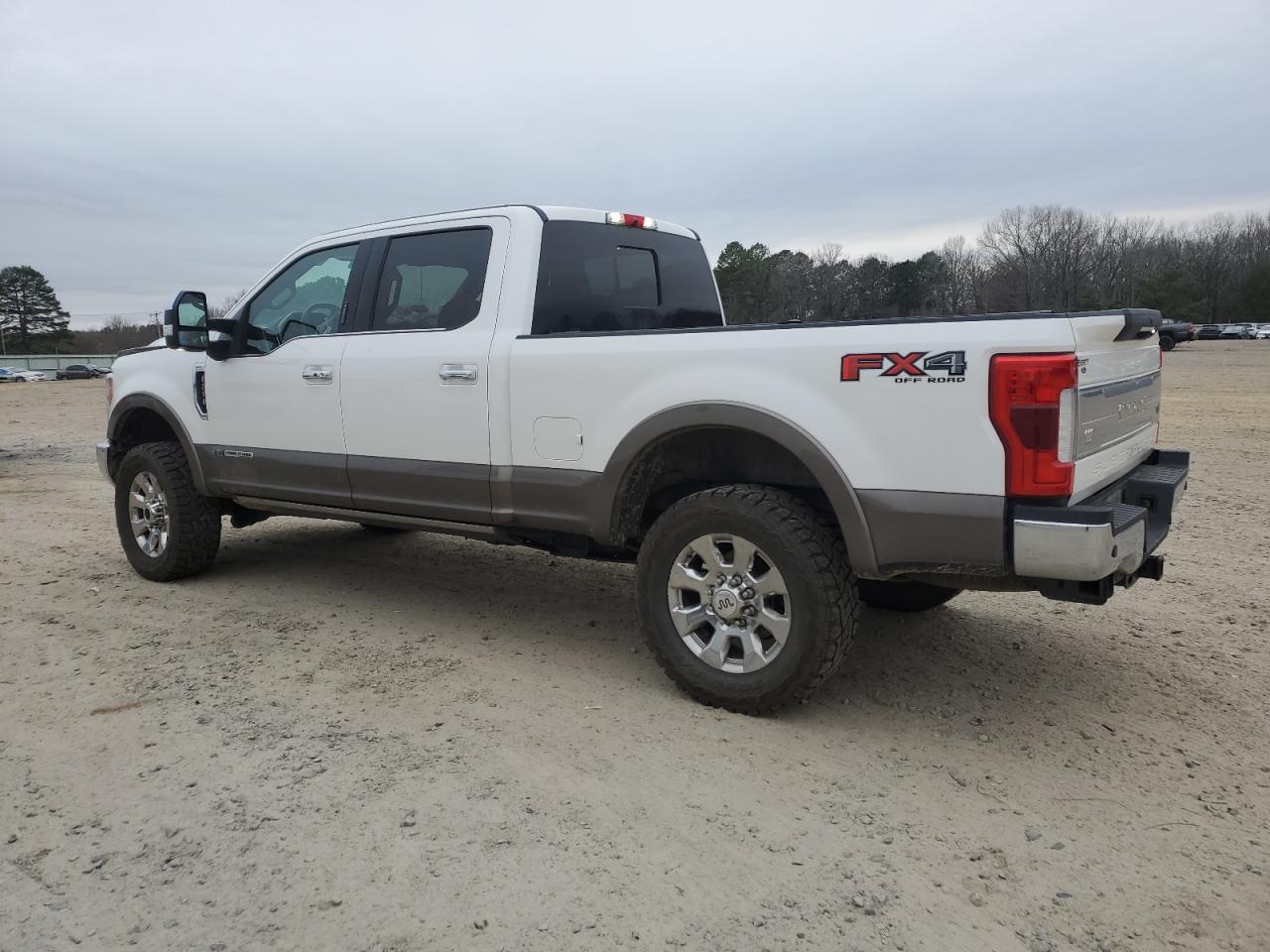 2018 Ford F250 - Image 2