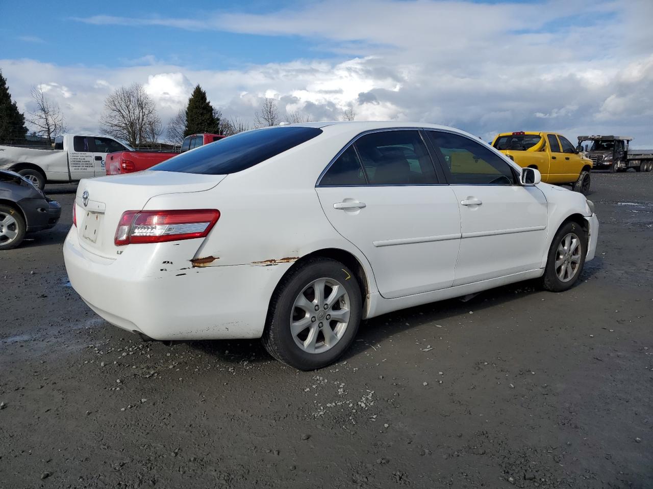 2011 Toyota Camry - Image 3