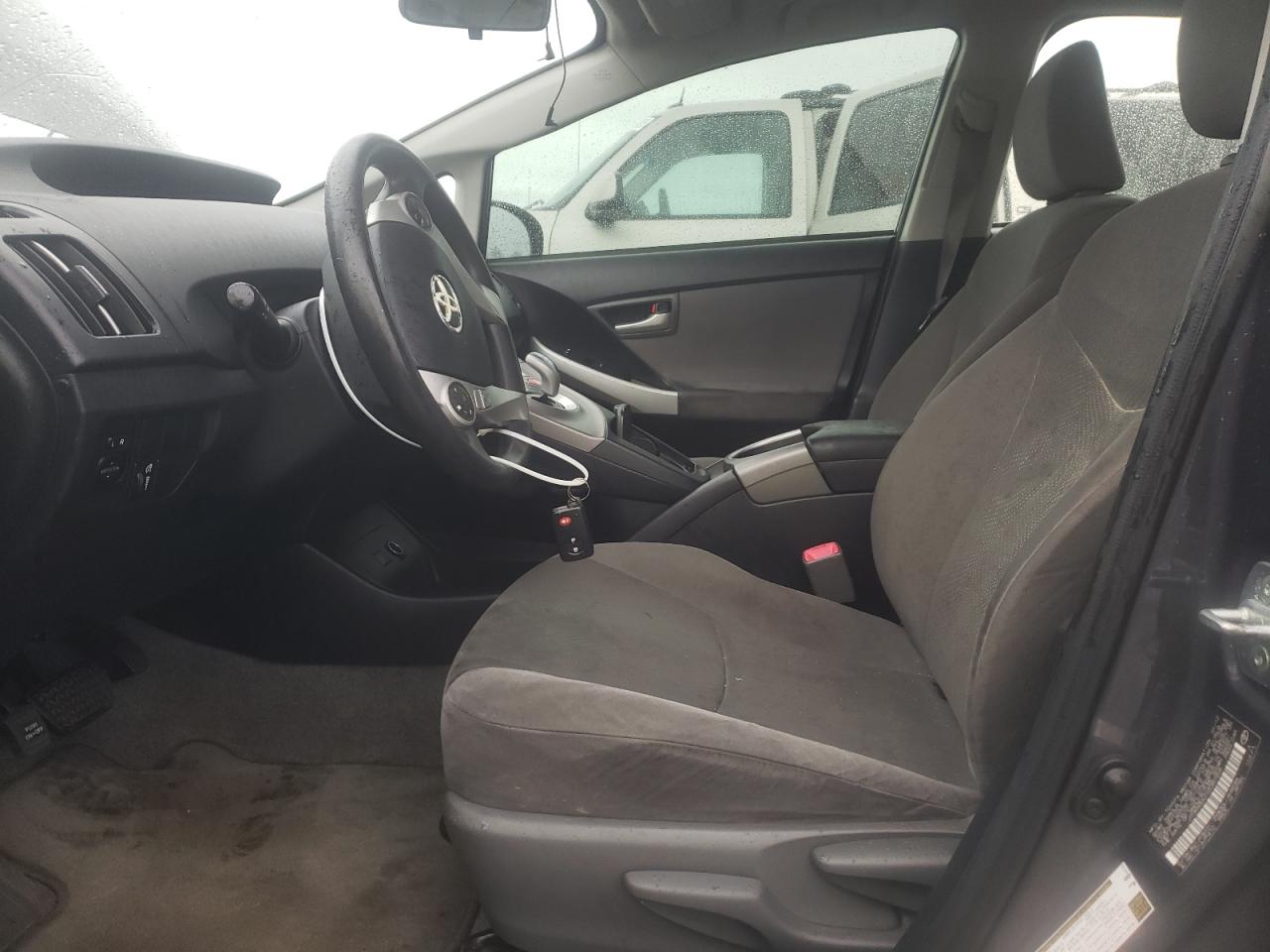 2012 Toyota Prius - Image 7