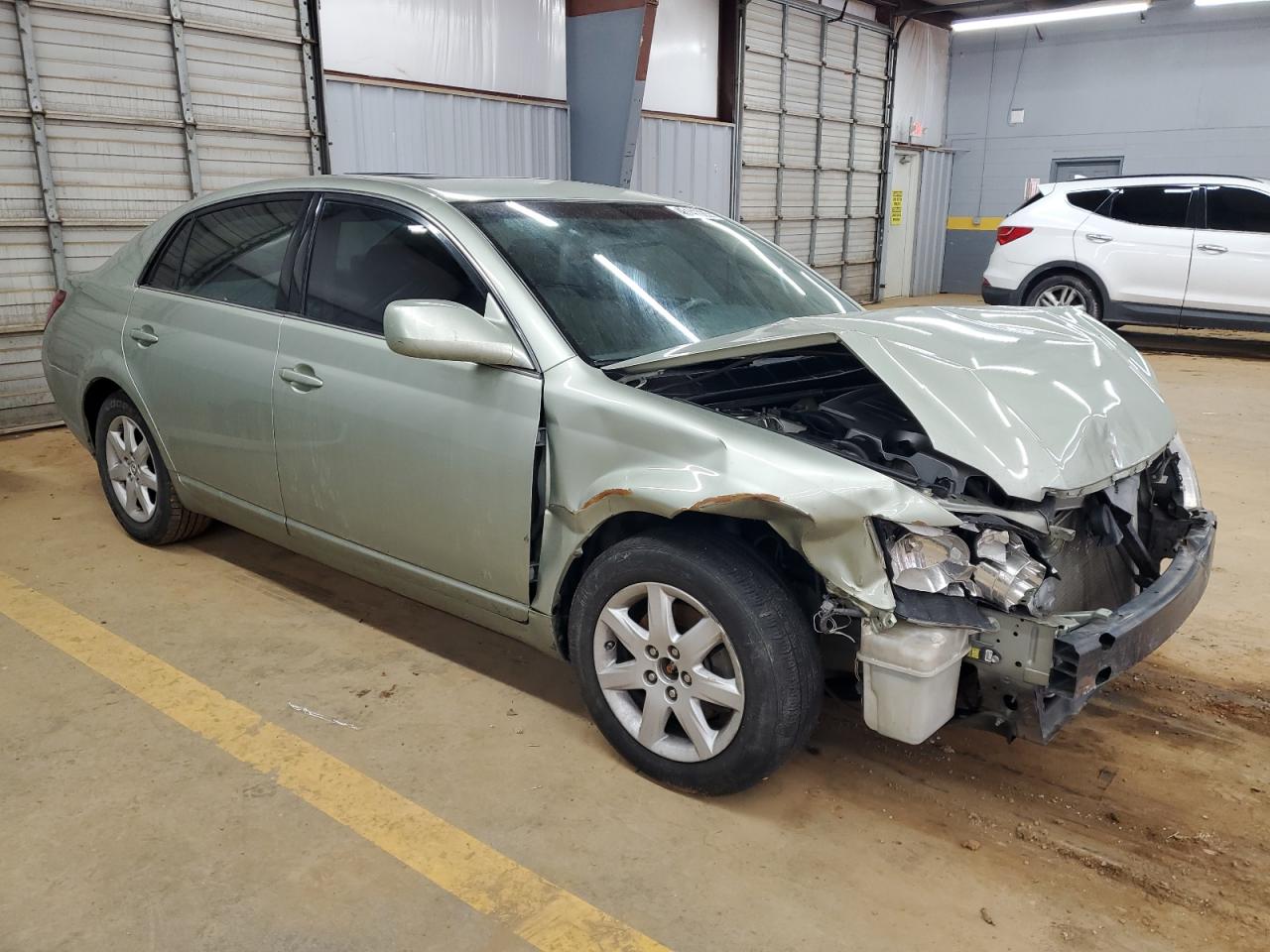 2008 Toyota Avalon - Image 4