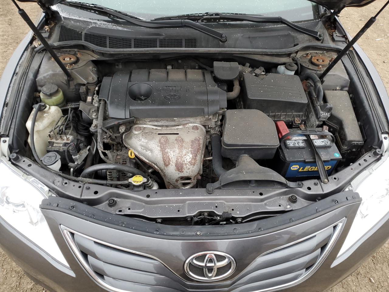 2011 Toyota Camry - Image 13