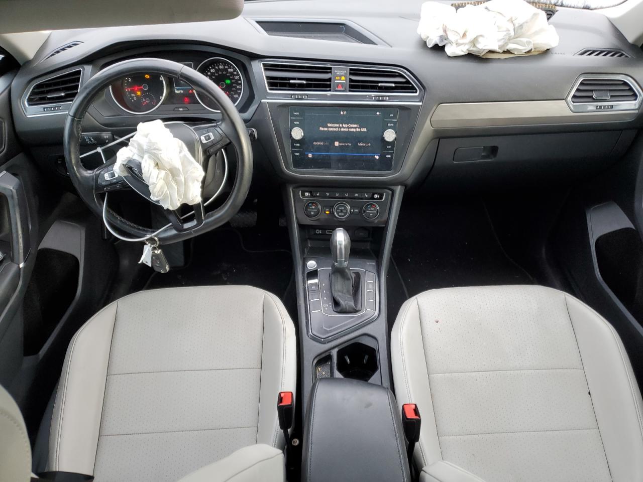 2018 Volkswagen Tiguan - Image 8