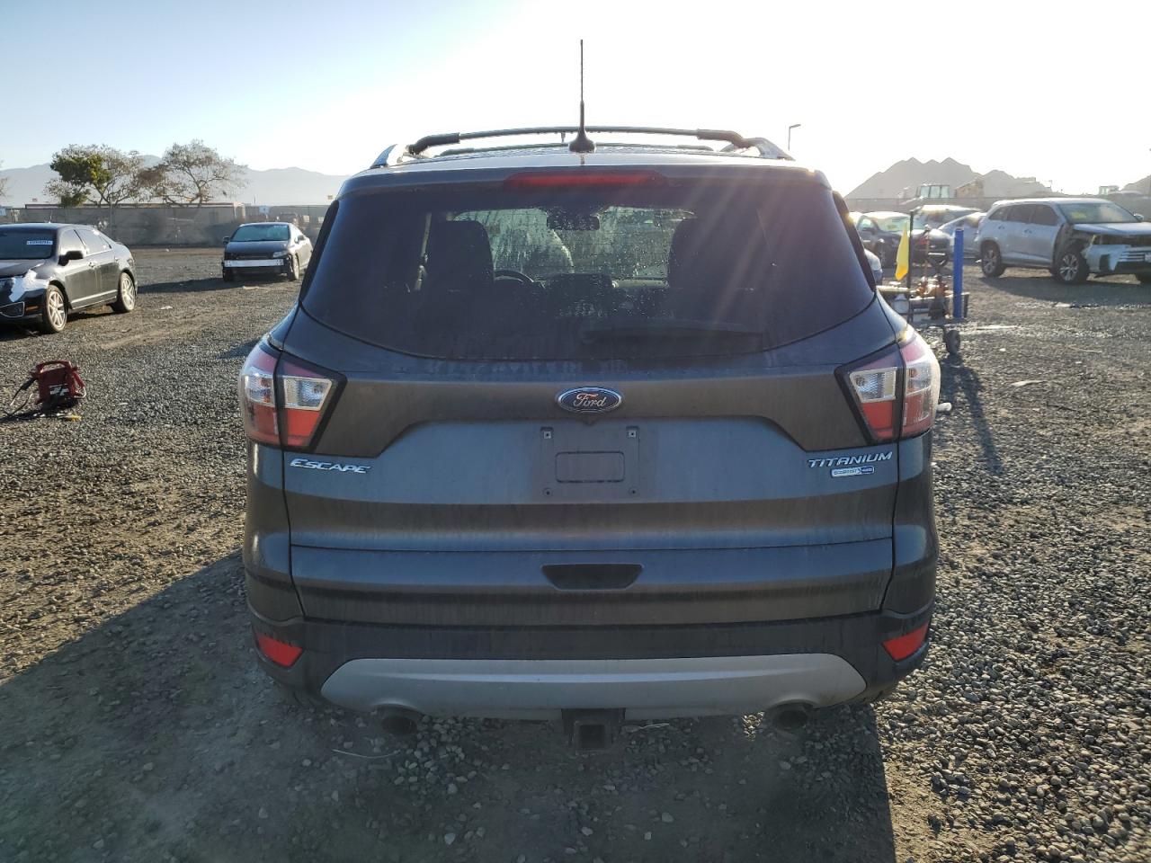 2018 Ford Escape Titanium VIN: 1FMCU9J95JUC60628 Lot: 45591615