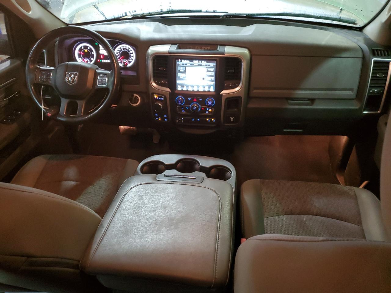 2015 RAM 1500 - Image 8