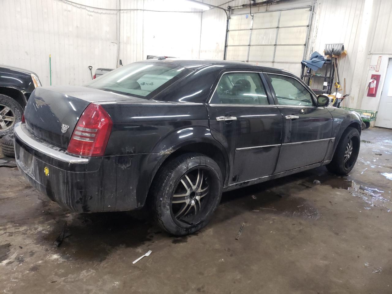 2007 Chrysler 300 - Image 3