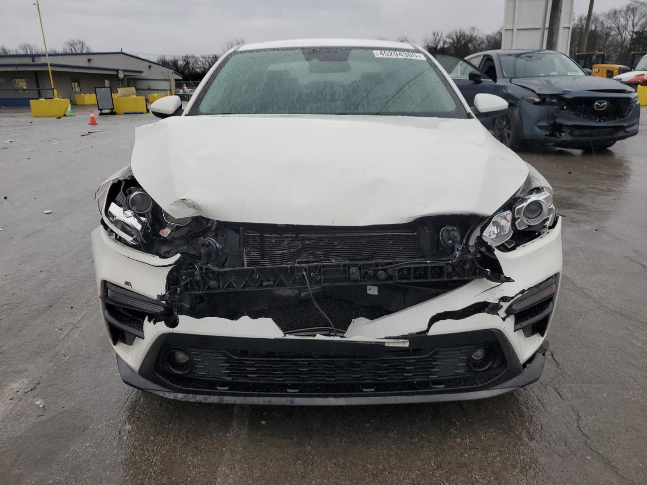 2019 Kia Forte - Image 5