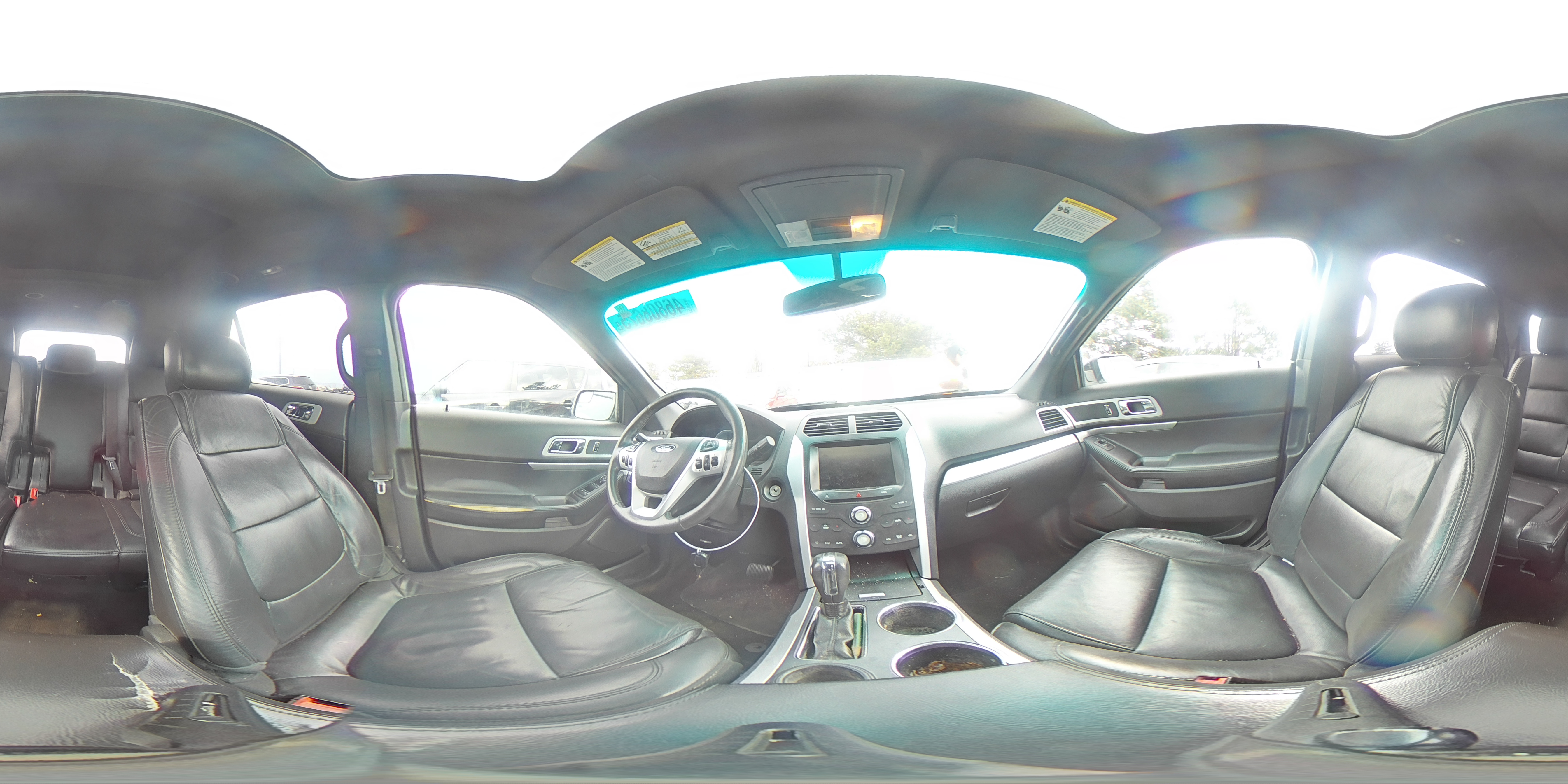 2014 Ford Explorer - Image 13