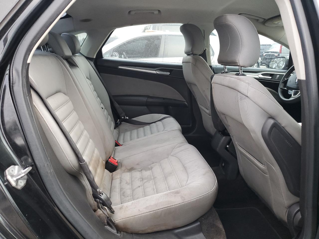 2015 Ford Fusion - Image 10