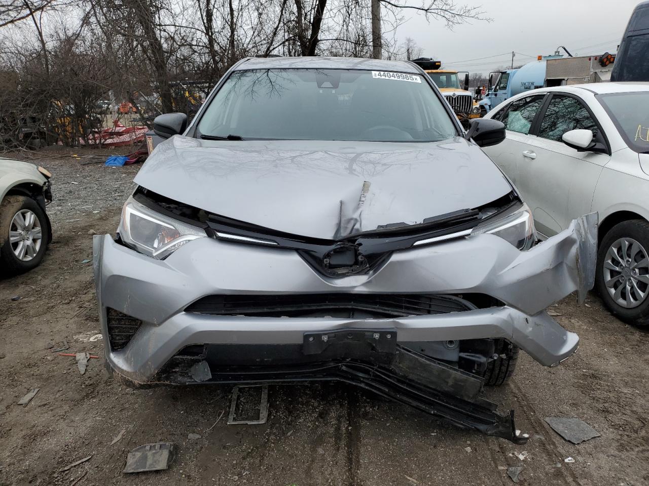 2018 Toyota RAV 4 - Image 5