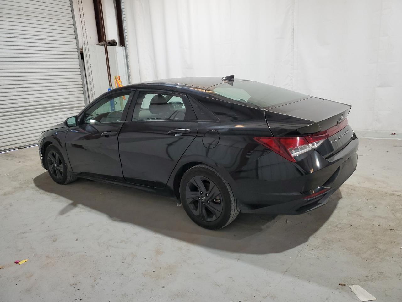 2021 Hyundai Elantra - Image 2