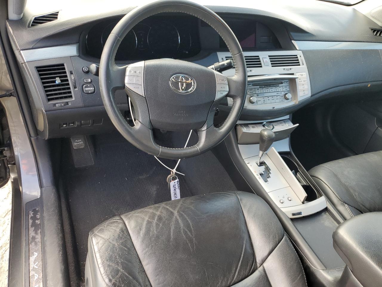 2007 Toyota Avalon - Image 8