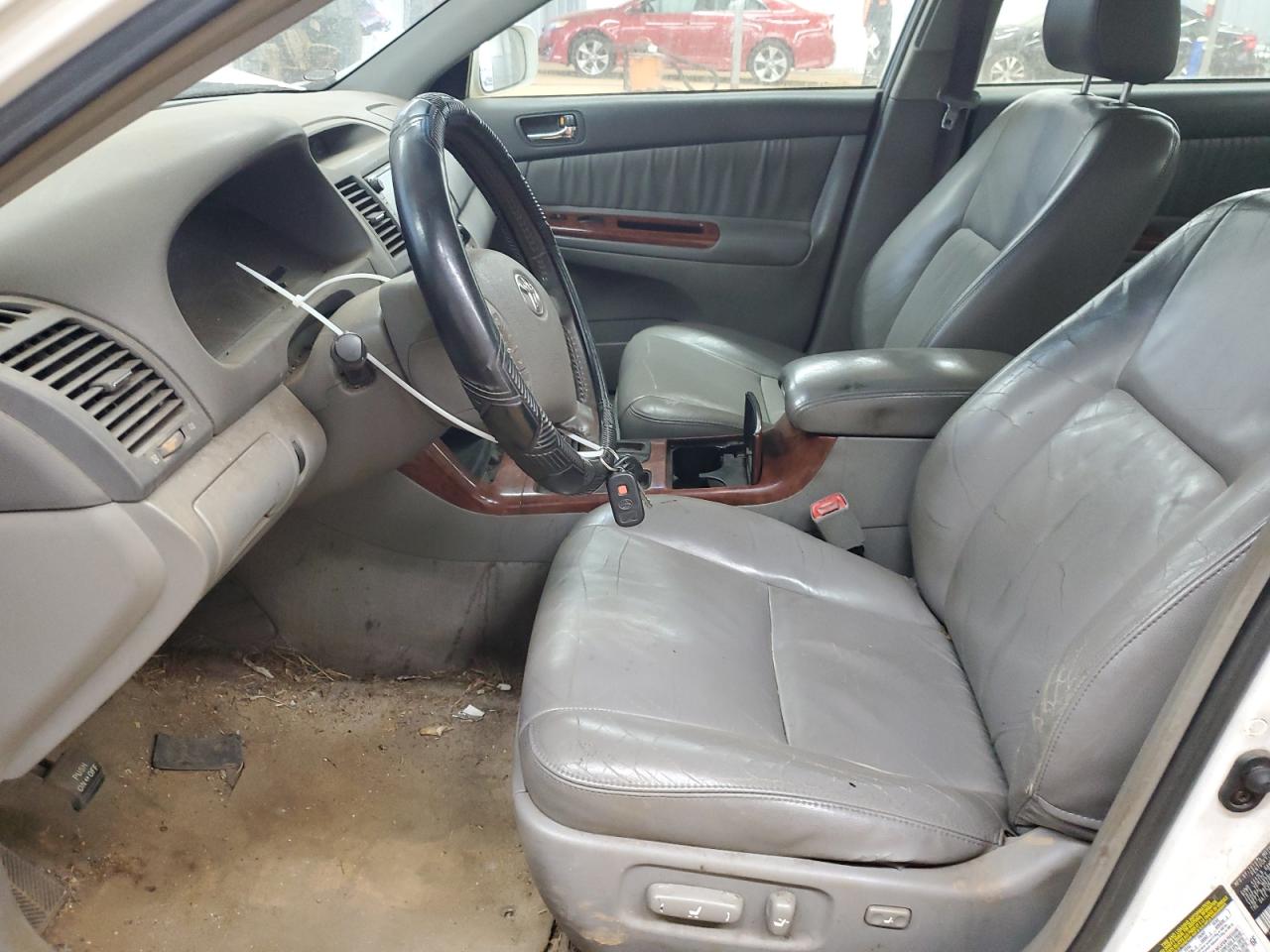 2005 Toyota Camry - Image 7